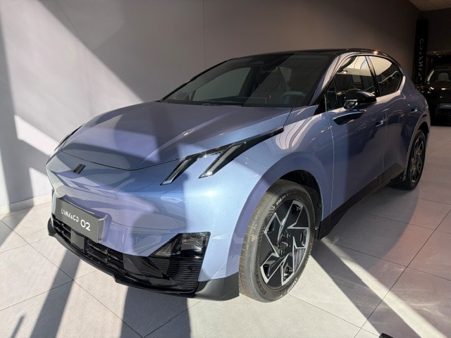 Lynk & Co 02
