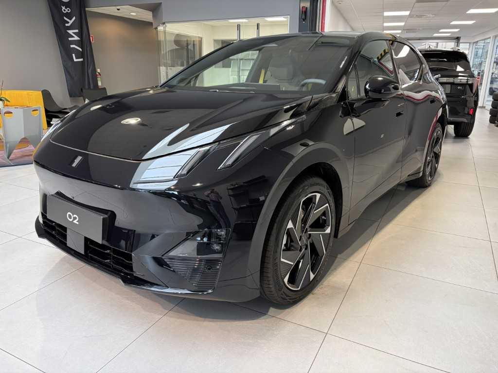 Lynk & Co 02